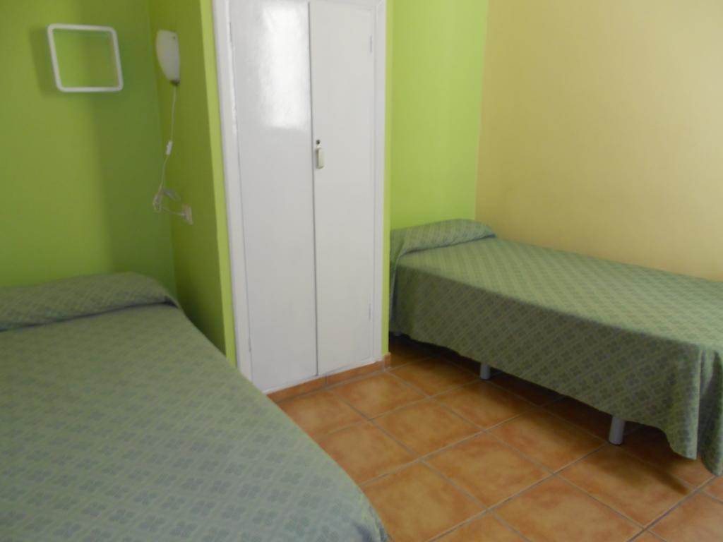Pension Mova Santa Cruz de Tenerife Oda fotoğraf